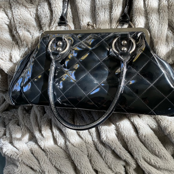 Lux de Ville Quilted Black Faux Leather Handbag. - Picture 6 of 8